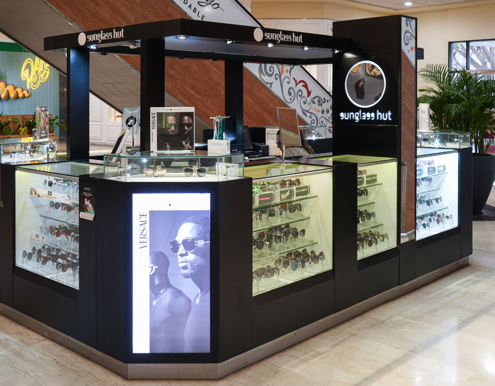 Sunglass Hut Stand foto